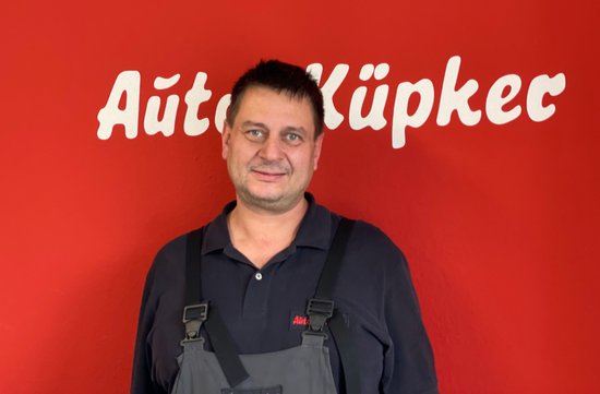 Portrait von Stefan Busch.